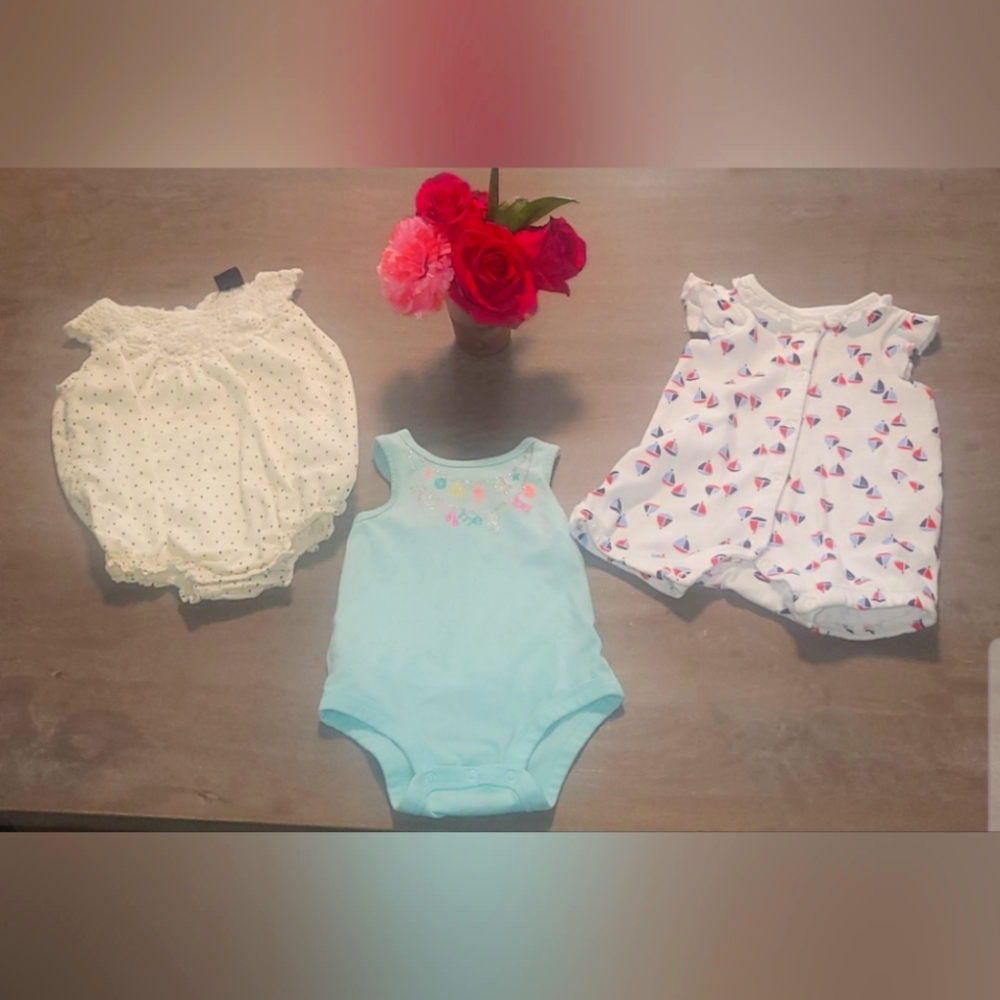 Lot of 3 : Baby One Piece Sets - Blue, White, Cream